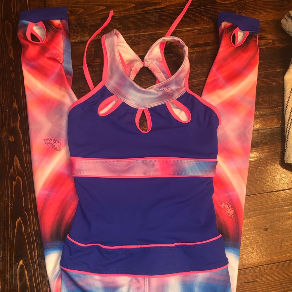 Claudia Quintero athletic body suit